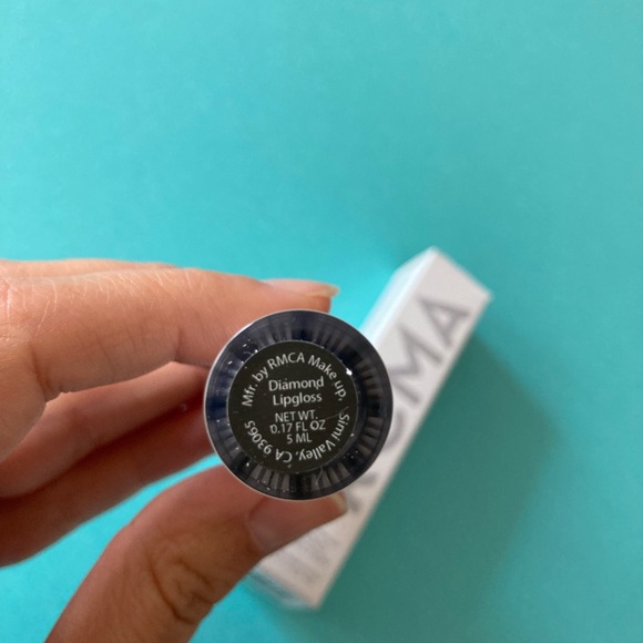 RCMA Diamond Shine Lipgloss 💎 - Picture 3 of 8